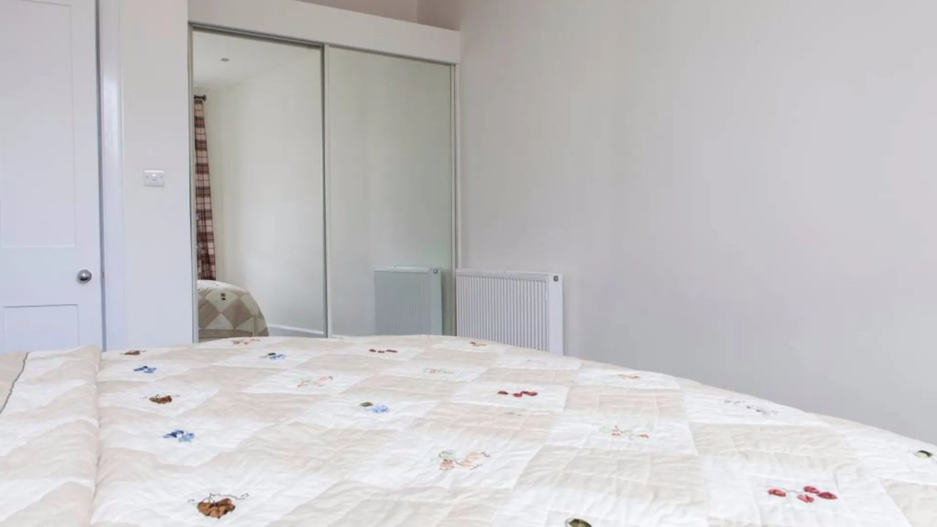 1 Bedroom Apartment In Edinburgh'S New Town
